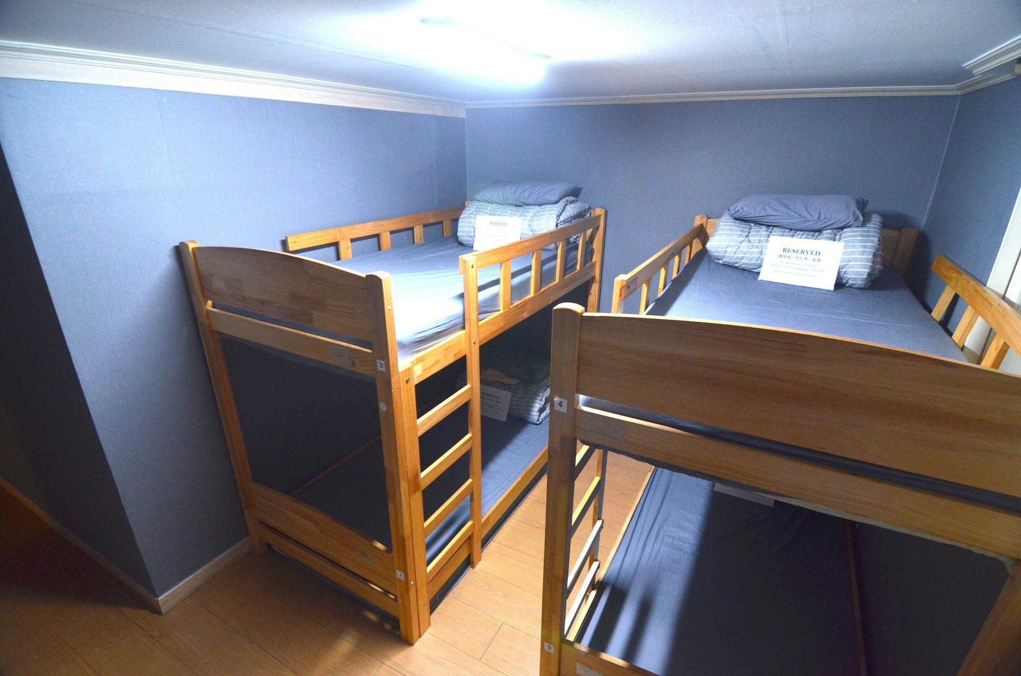 Kimchee Hongdae Guesthouse Сеул Екстериор снимка