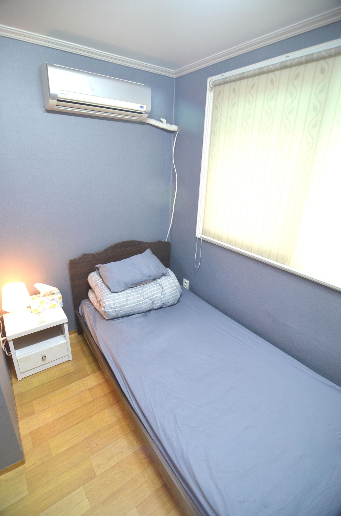 Kimchee Hongdae Guesthouse Сеул Екстериор снимка