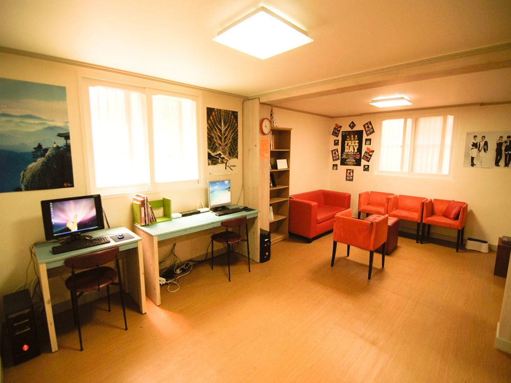 Kimchee Hongdae Guesthouse Сеул Екстериор снимка